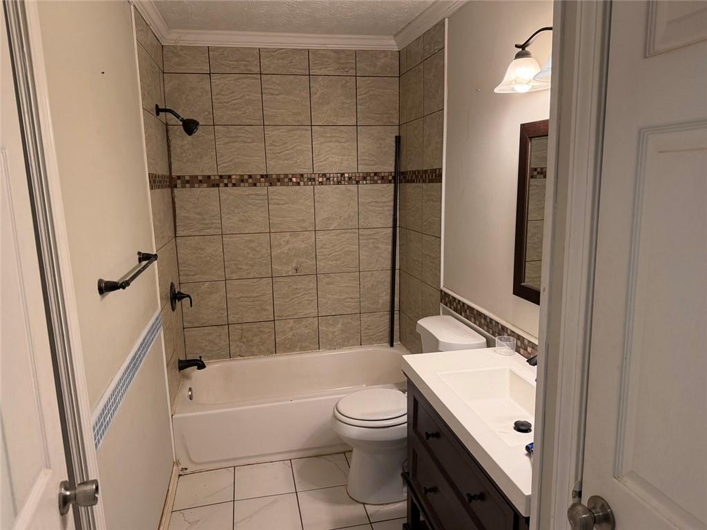 202 Blackhawk Trail