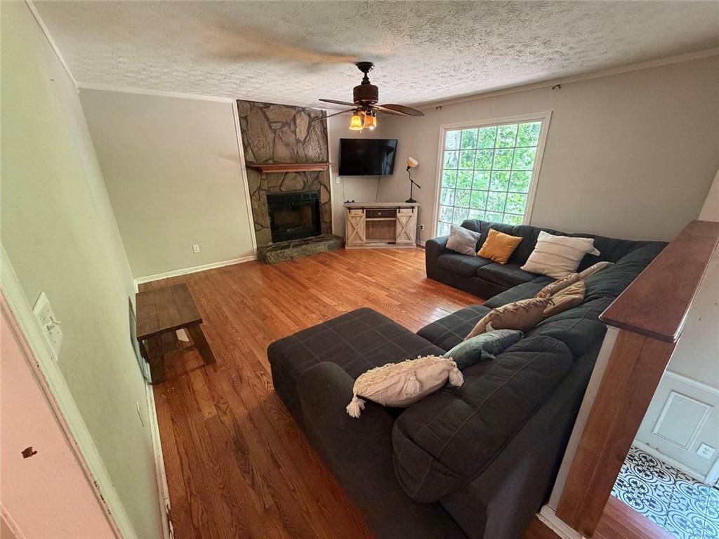 202 Blackhawk Trail