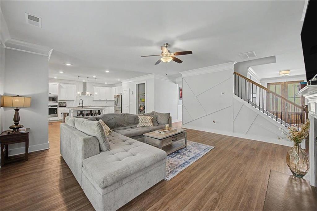 210 Manchester Lane