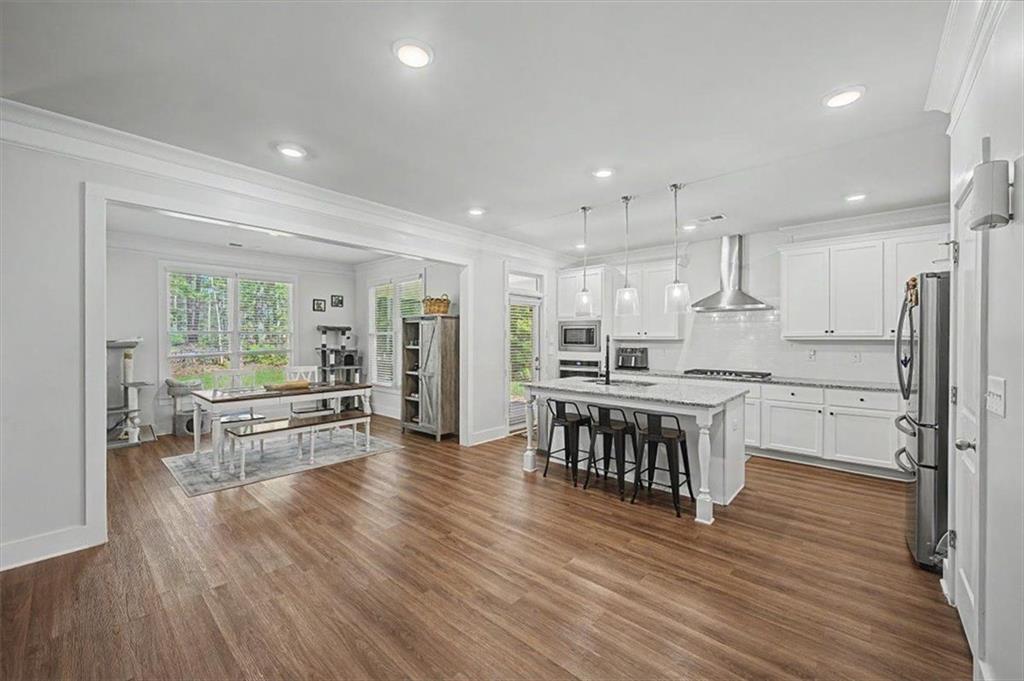 210 Manchester Lane