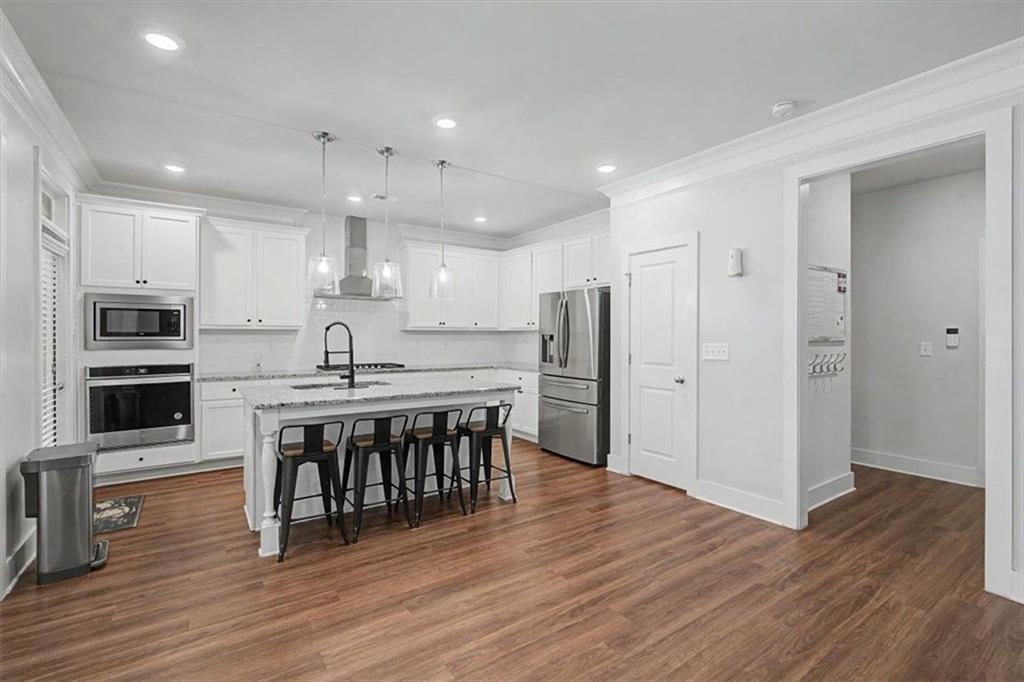 210 Manchester Lane