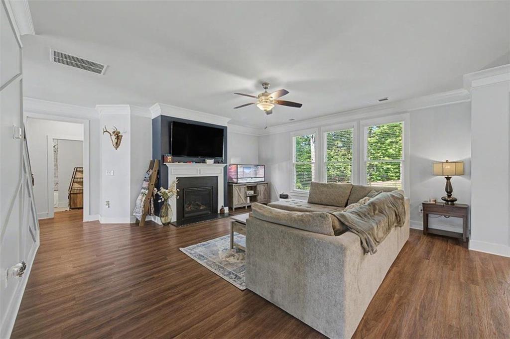 210 Manchester Lane