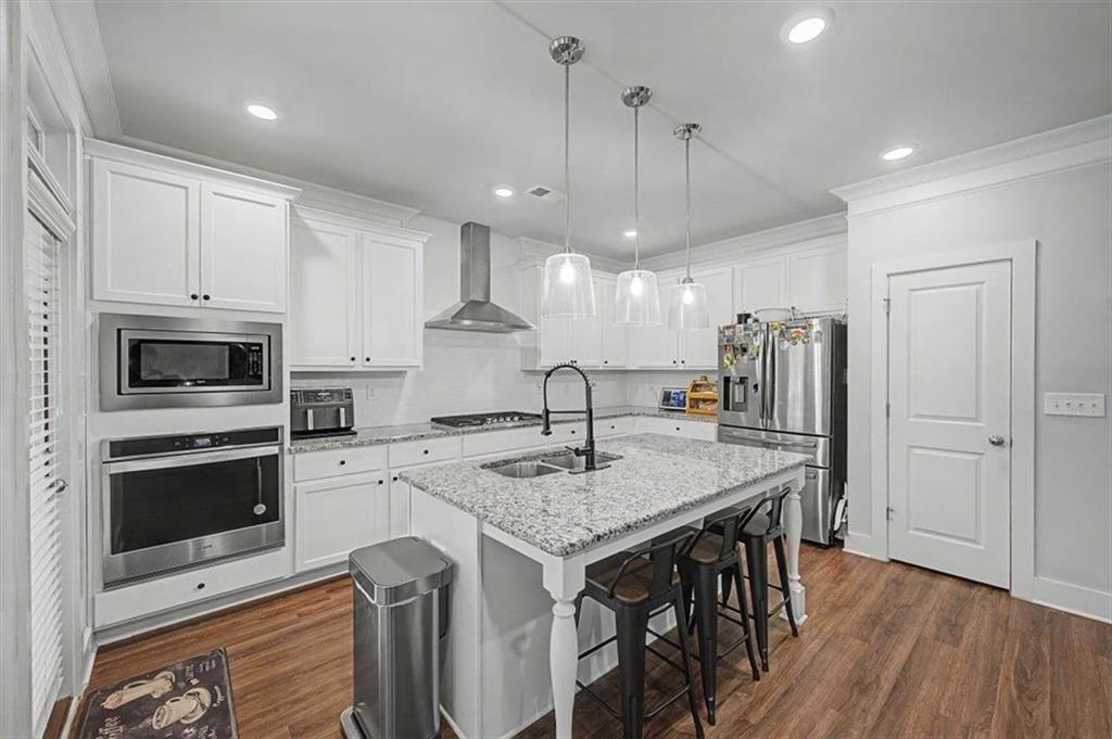 210 Manchester Lane