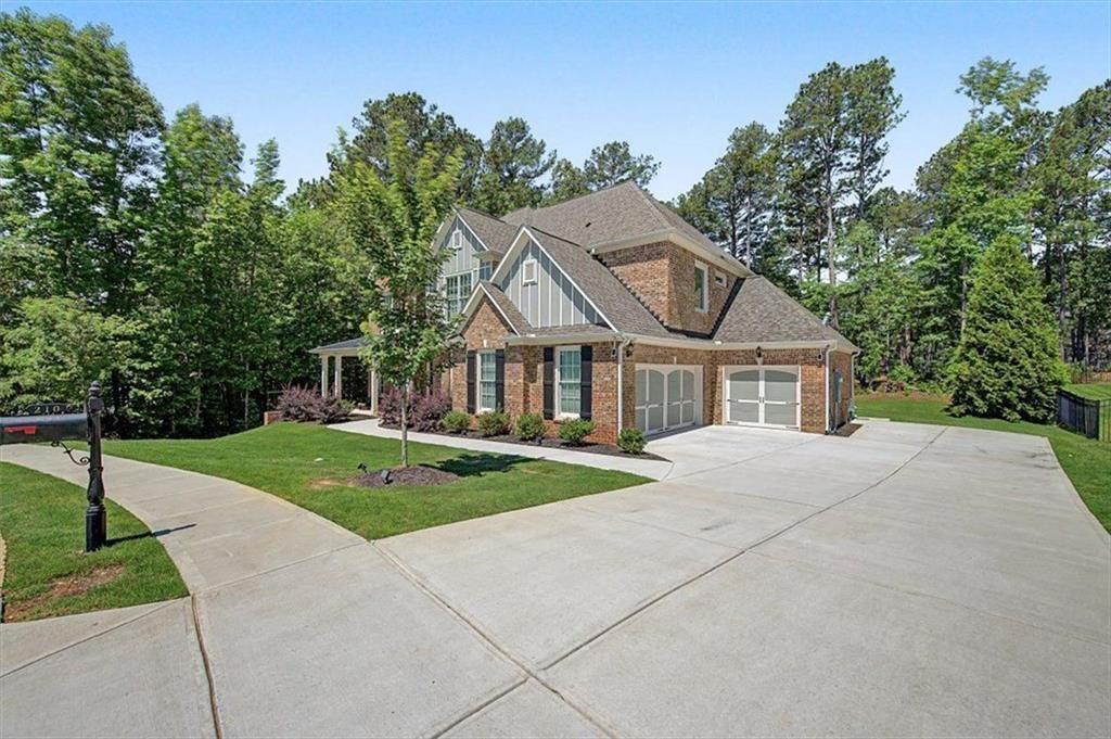210 Manchester Lane