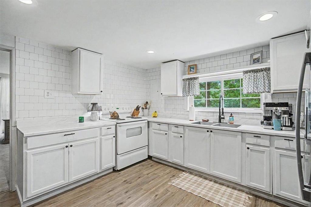 2760 New Macland Road