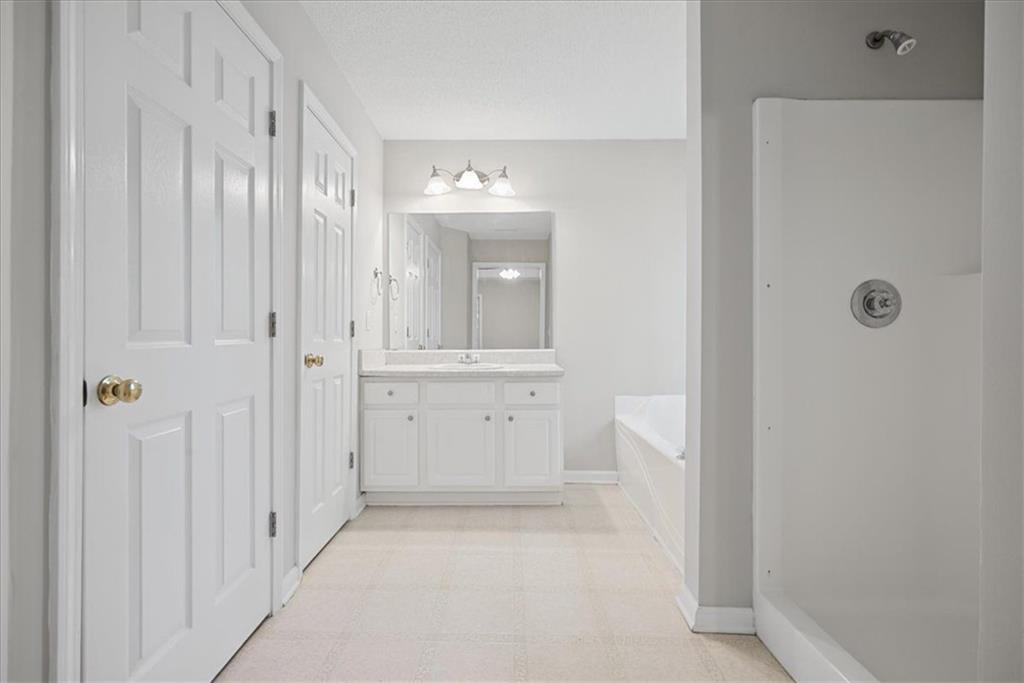 176 Chipper Lane