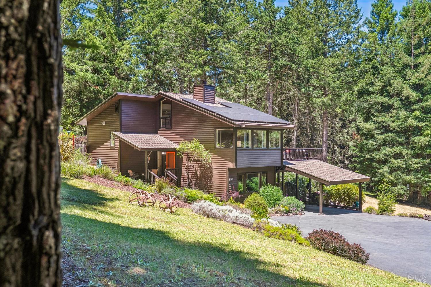 2975 Joy Road