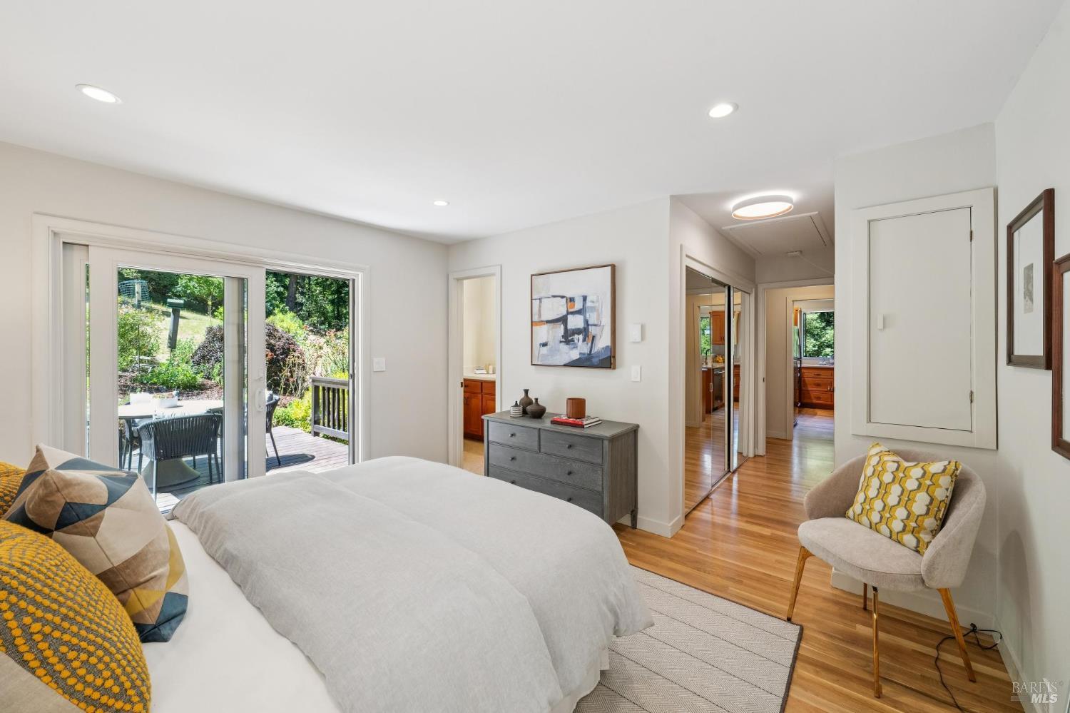 2975 Joy Road
