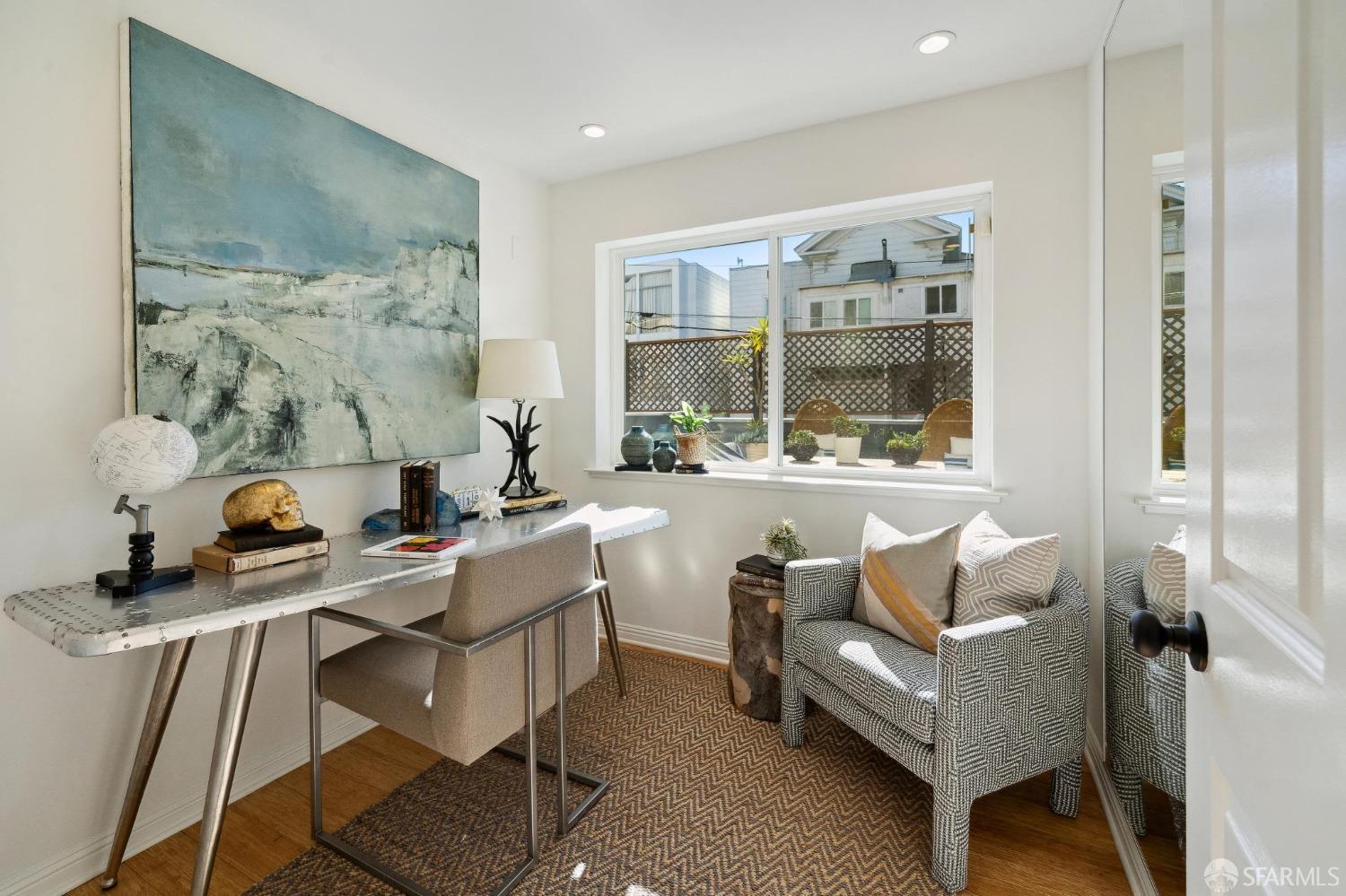 1370 Valencia Street # 1