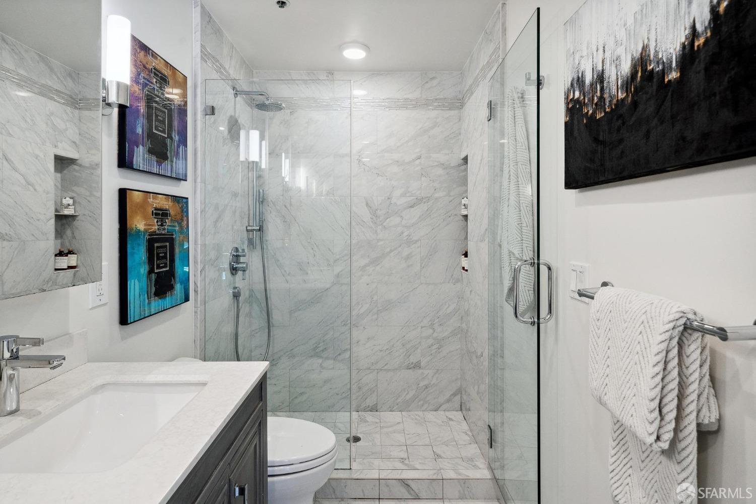 1370 Valencia Street # 1