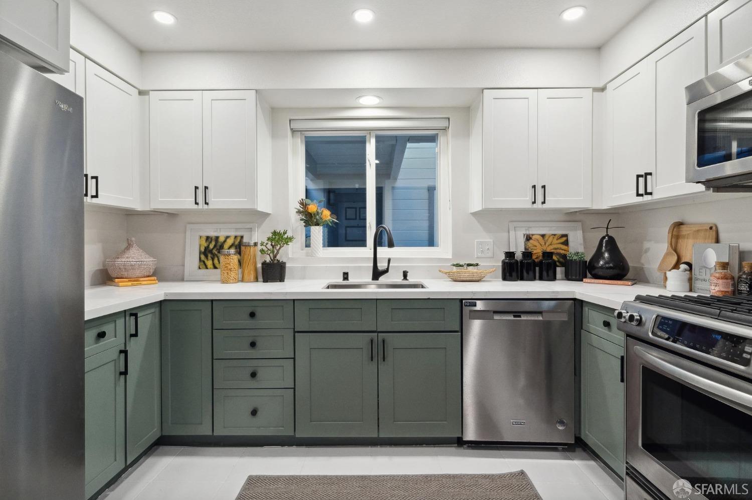 1370 Valencia Street # 1