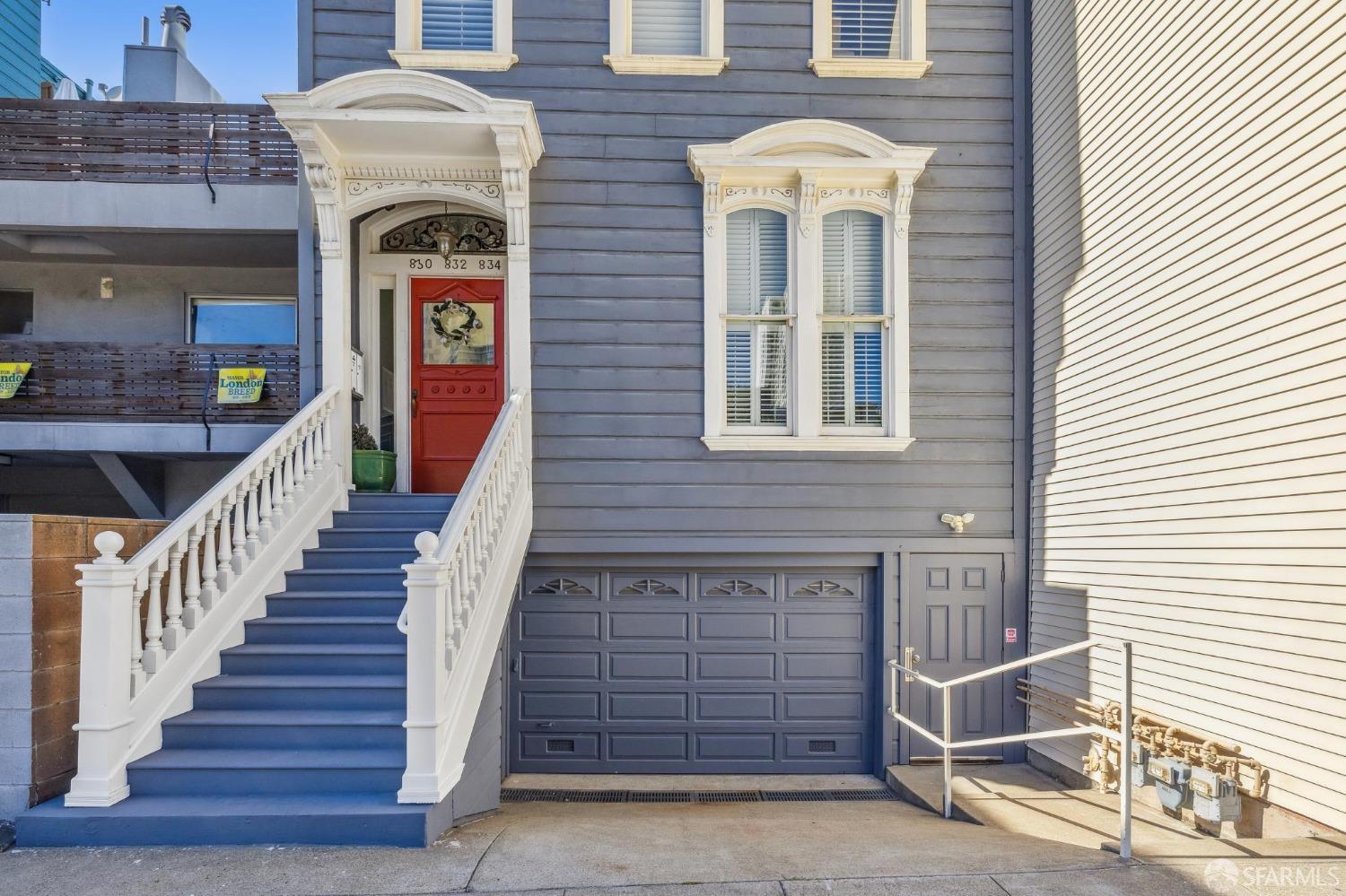 832 Bay Street