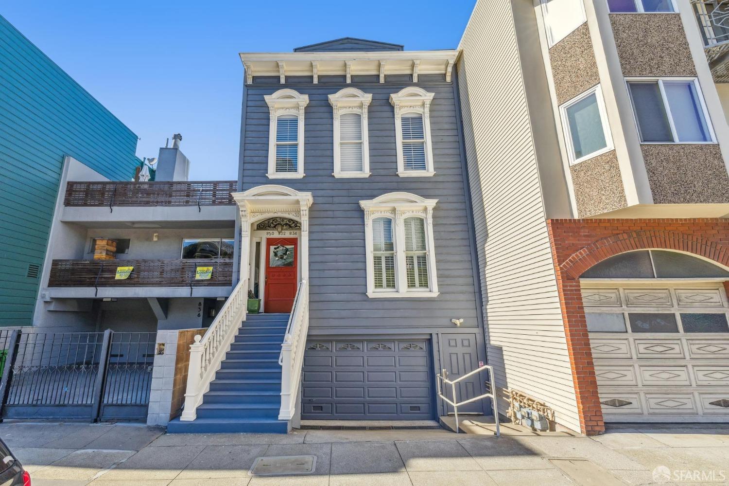 832 Bay Street