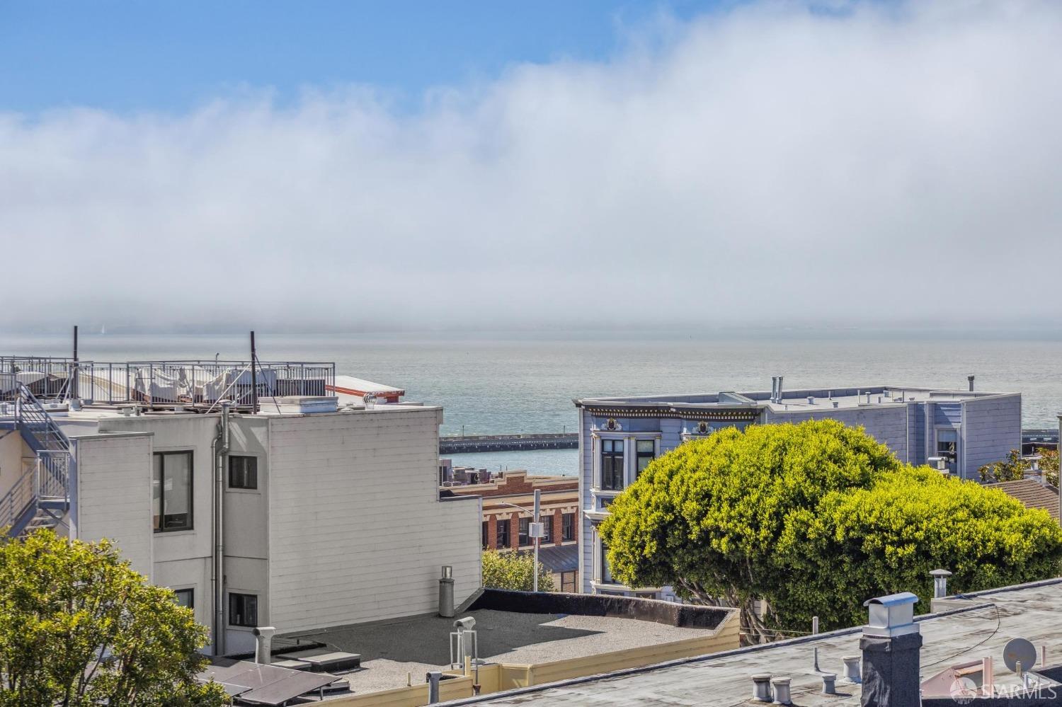 832 Bay Street
