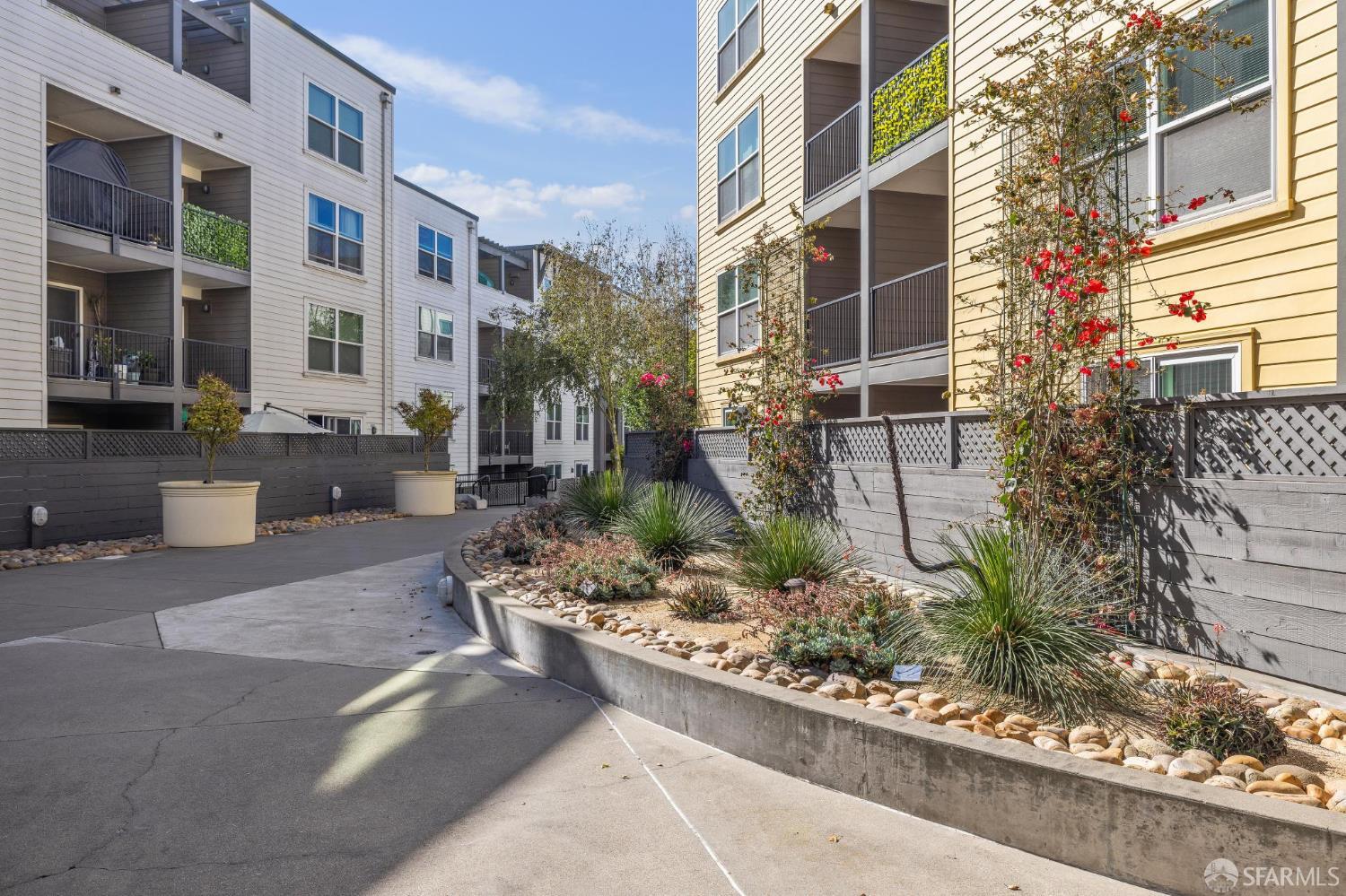 8400 Oceanview Terrace # 305