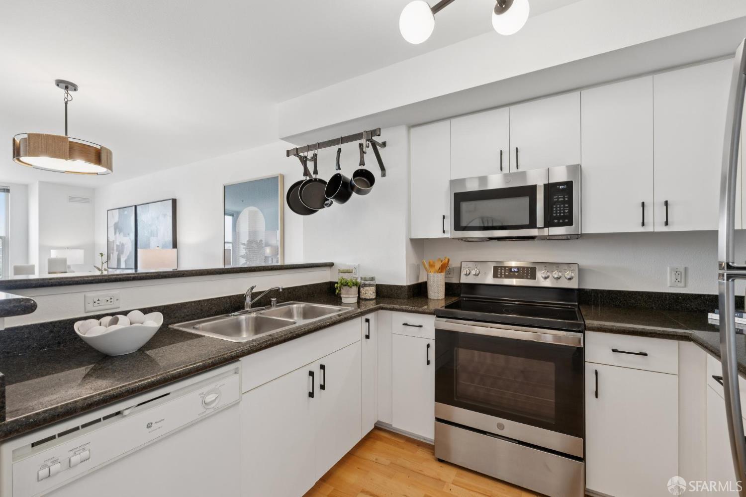 8400 Oceanview Terrace # 305