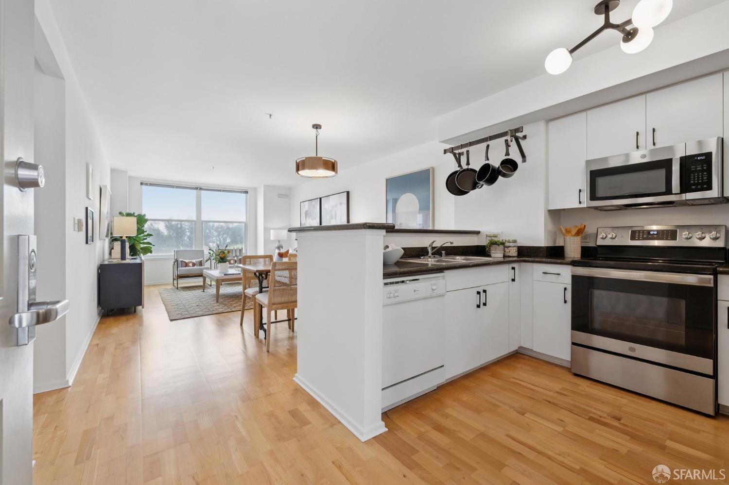 8400 Oceanview Terrace # 305