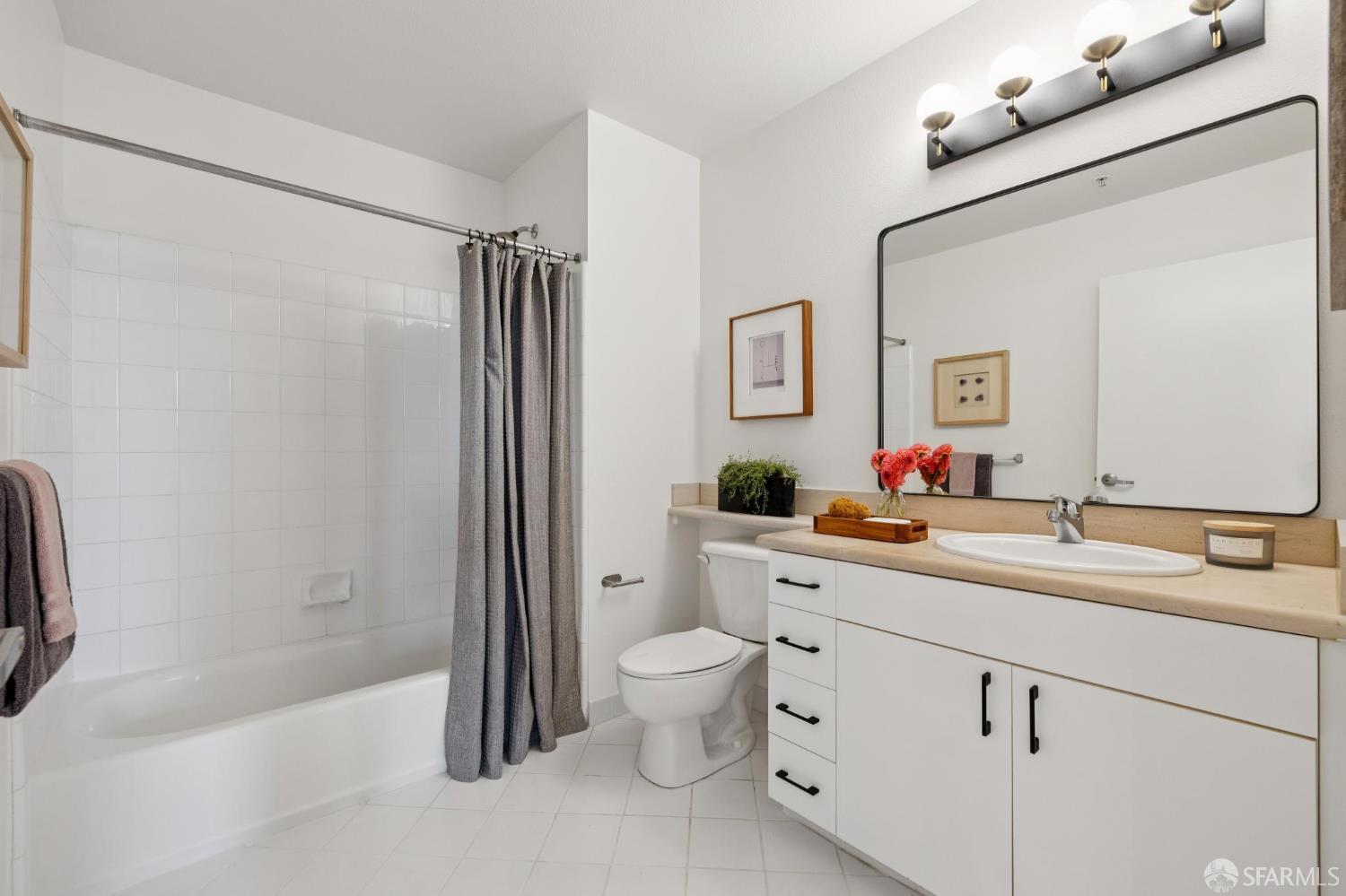 8400 Oceanview Terrace # 305