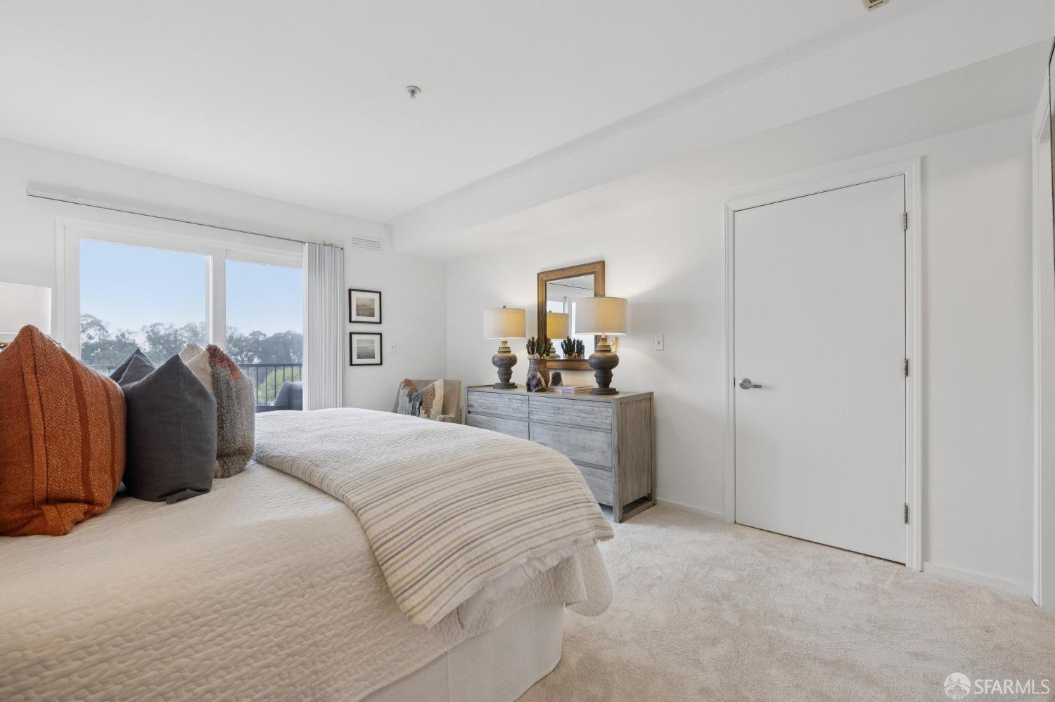 8400 Oceanview Terrace # 305