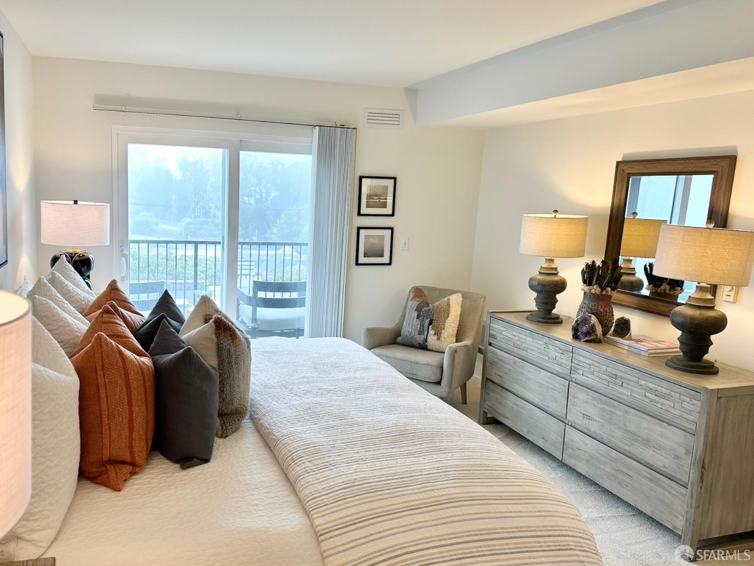 8400 Oceanview Terrace # 305