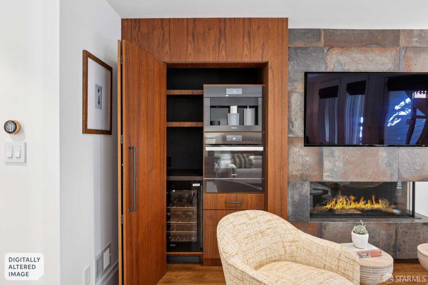 810-812 Dolores Street