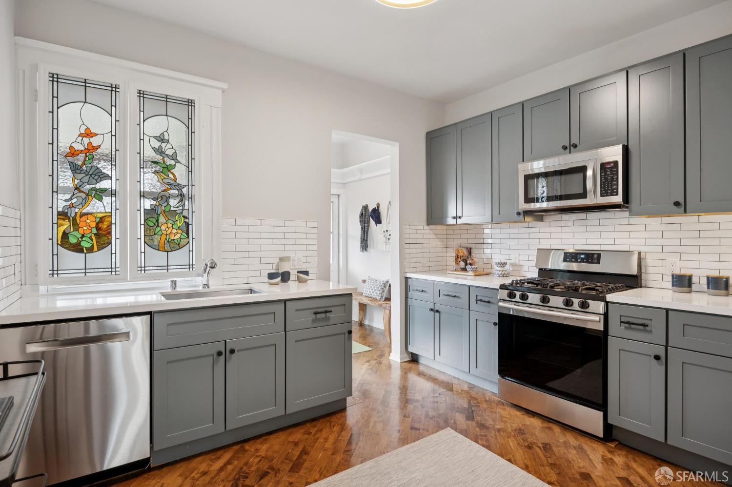 810-812 Dolores Street