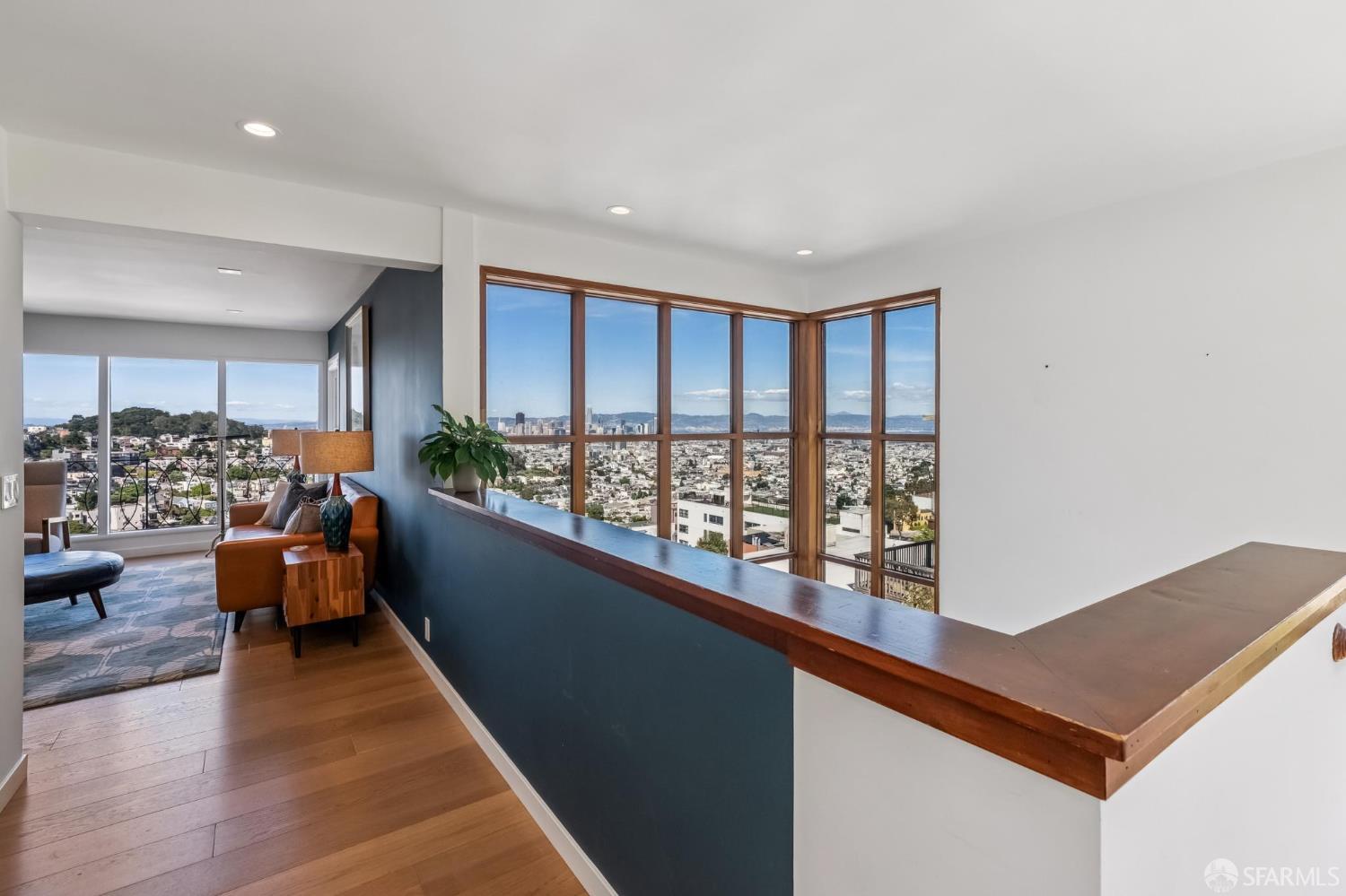 160 Graystone Terrace # 9