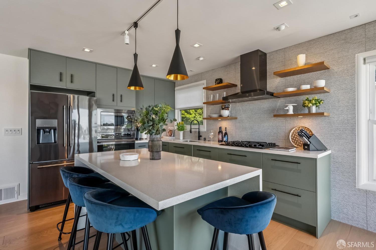 160 Graystone Terrace # 9