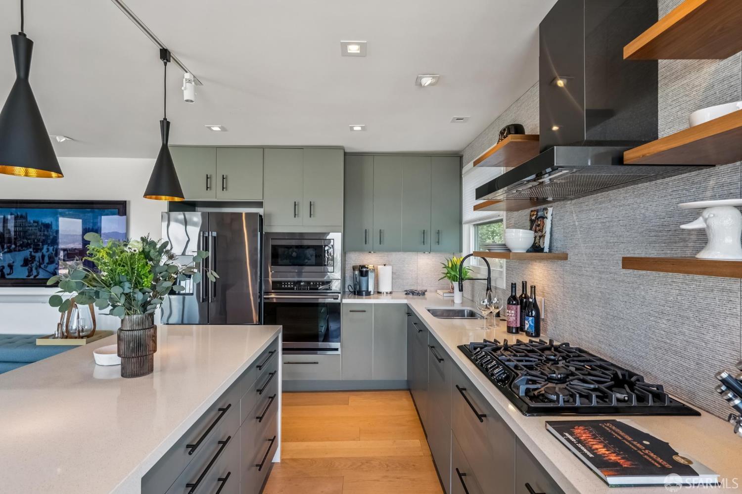 160 Graystone Terrace # 9