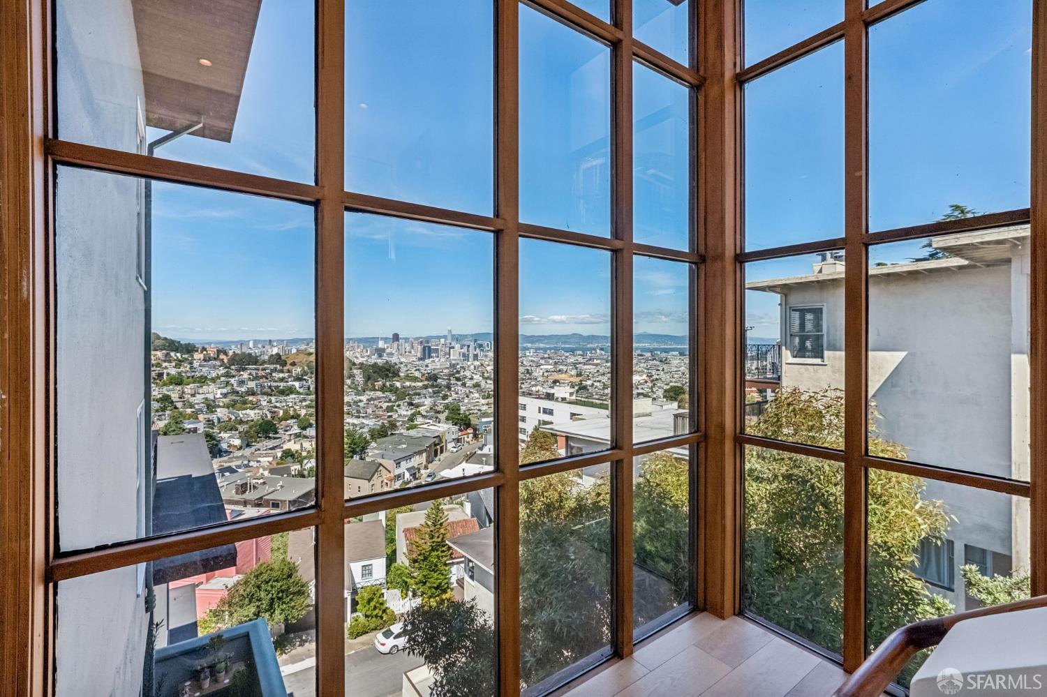 160 Graystone Terrace # 9