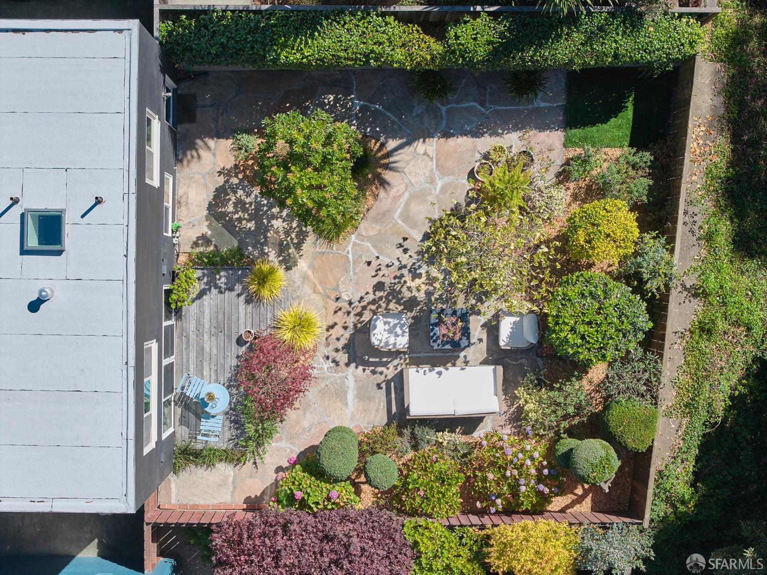 44 Dellbrook Avenue