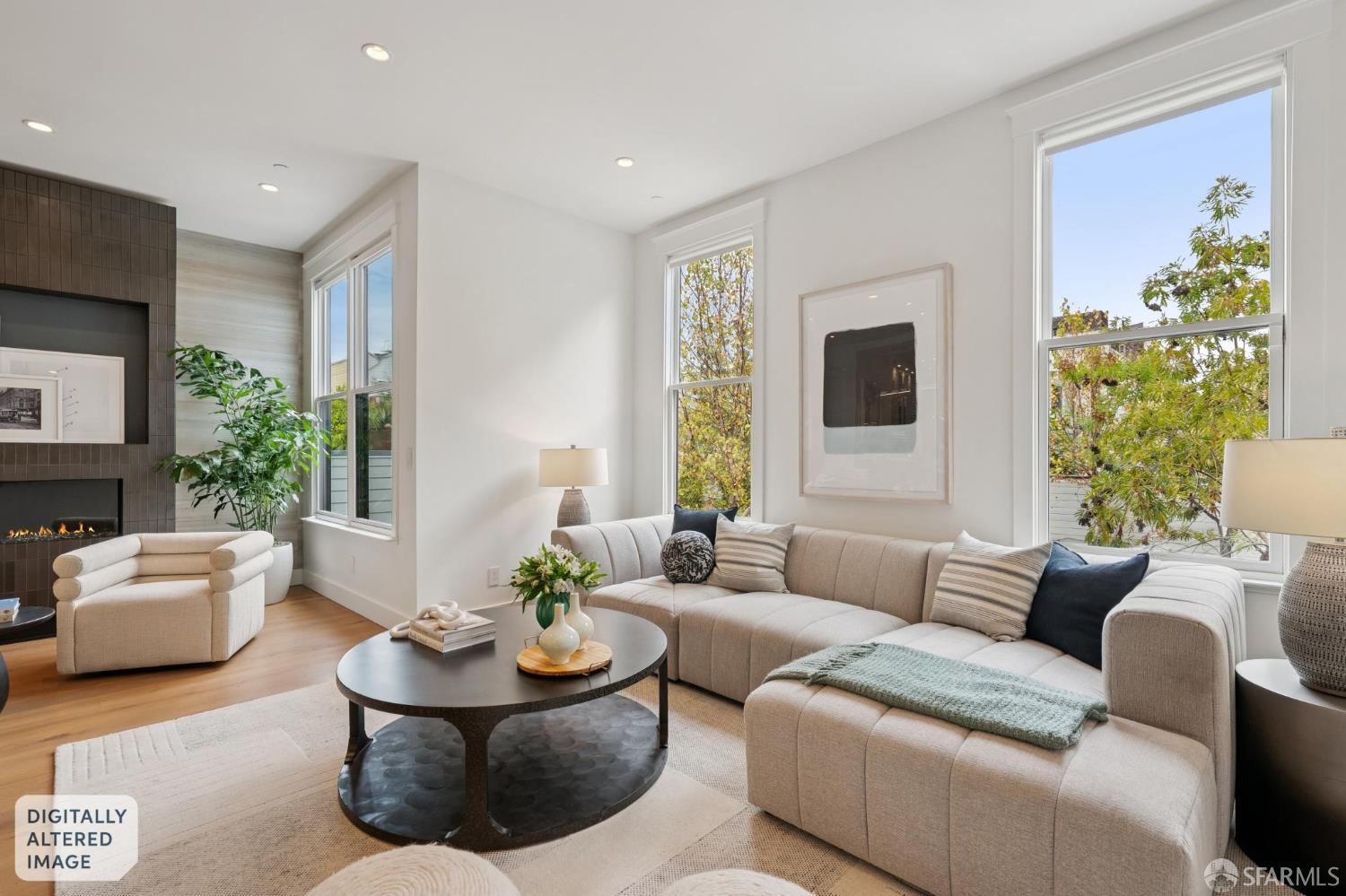 837 S Van Ness Avenue