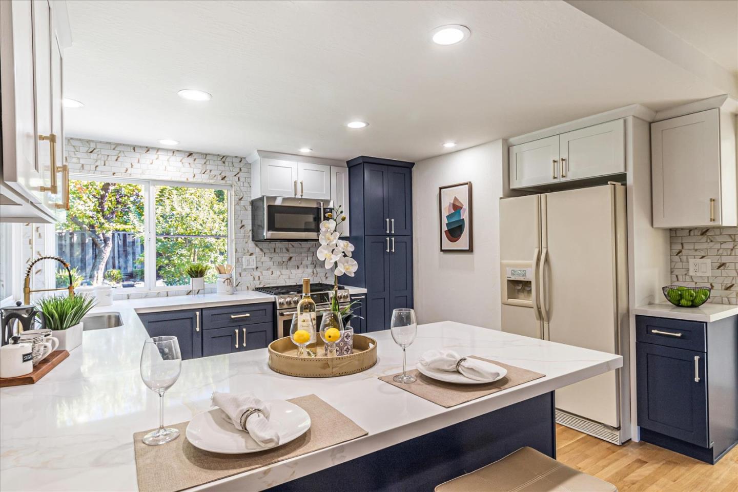 4736 Calle De Lucia