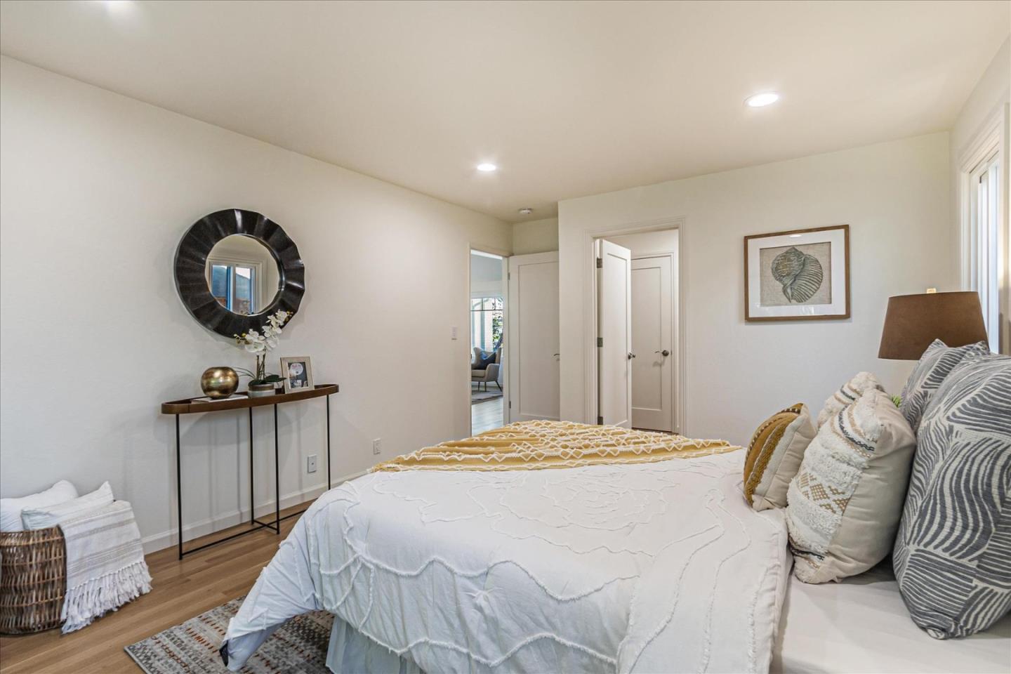 4736 Calle De Lucia