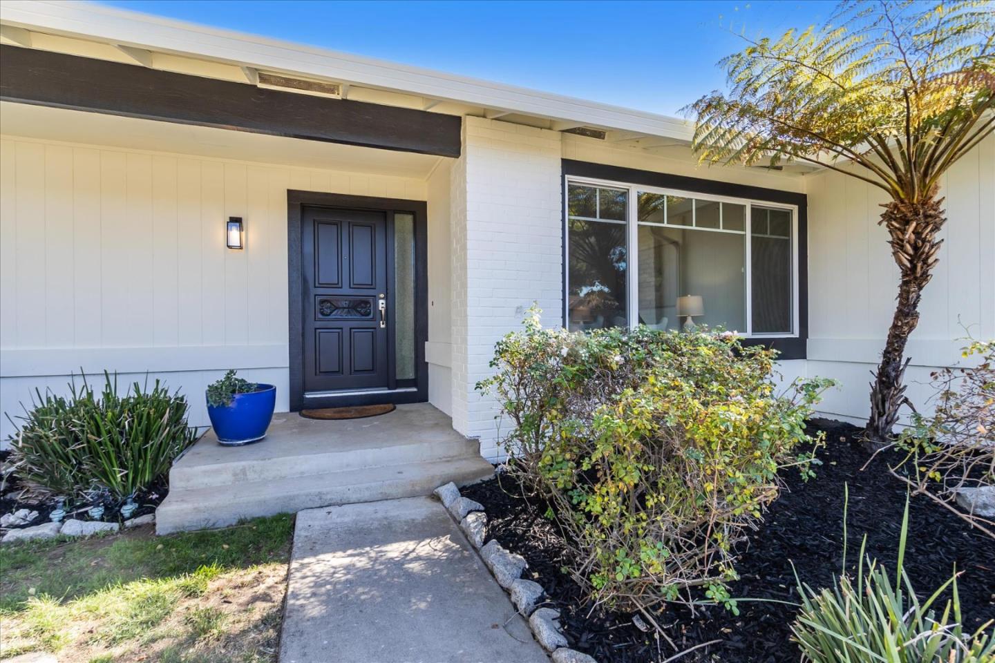 4736 Calle De Lucia