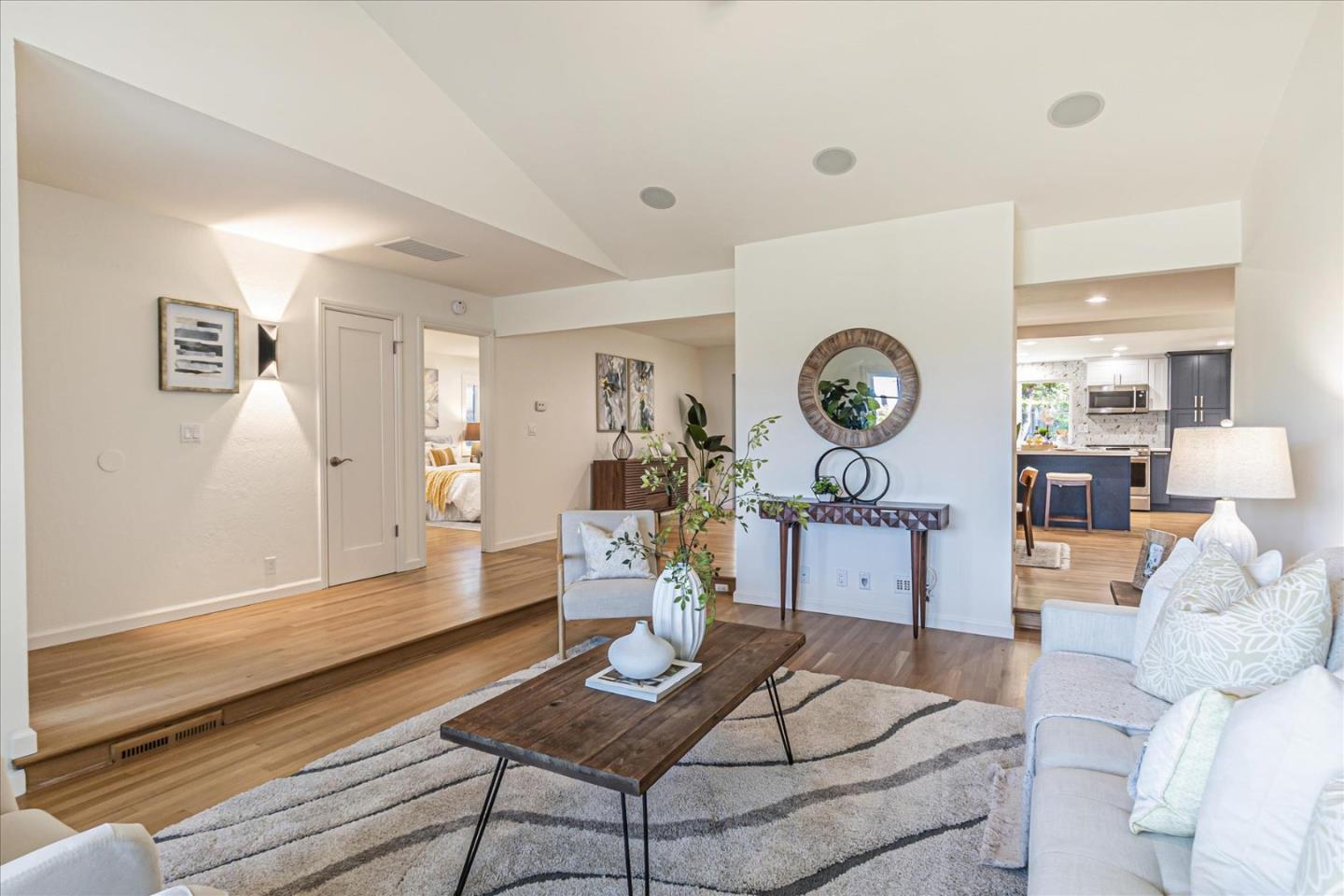 4736 Calle De Lucia
