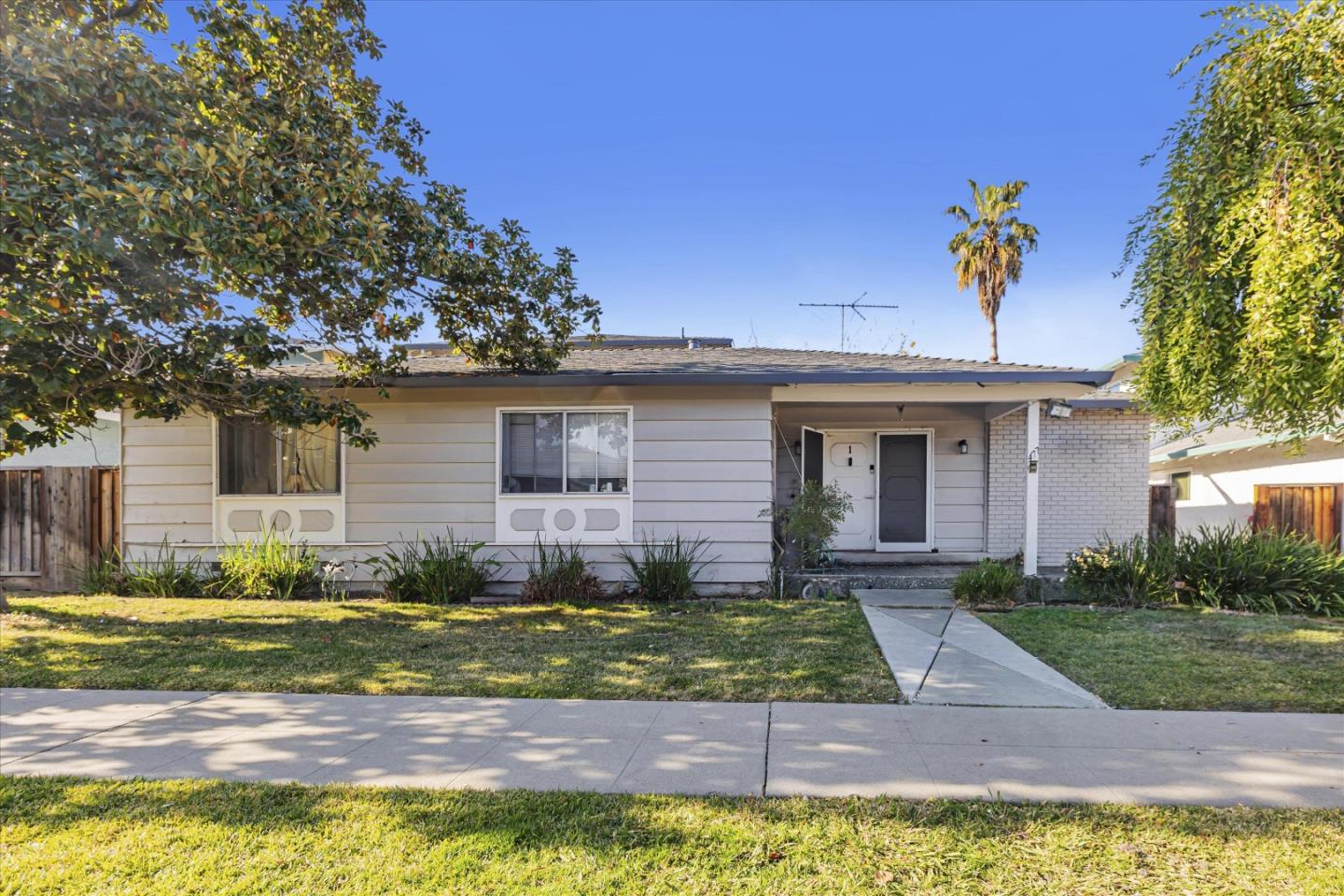 477 Greendale Way