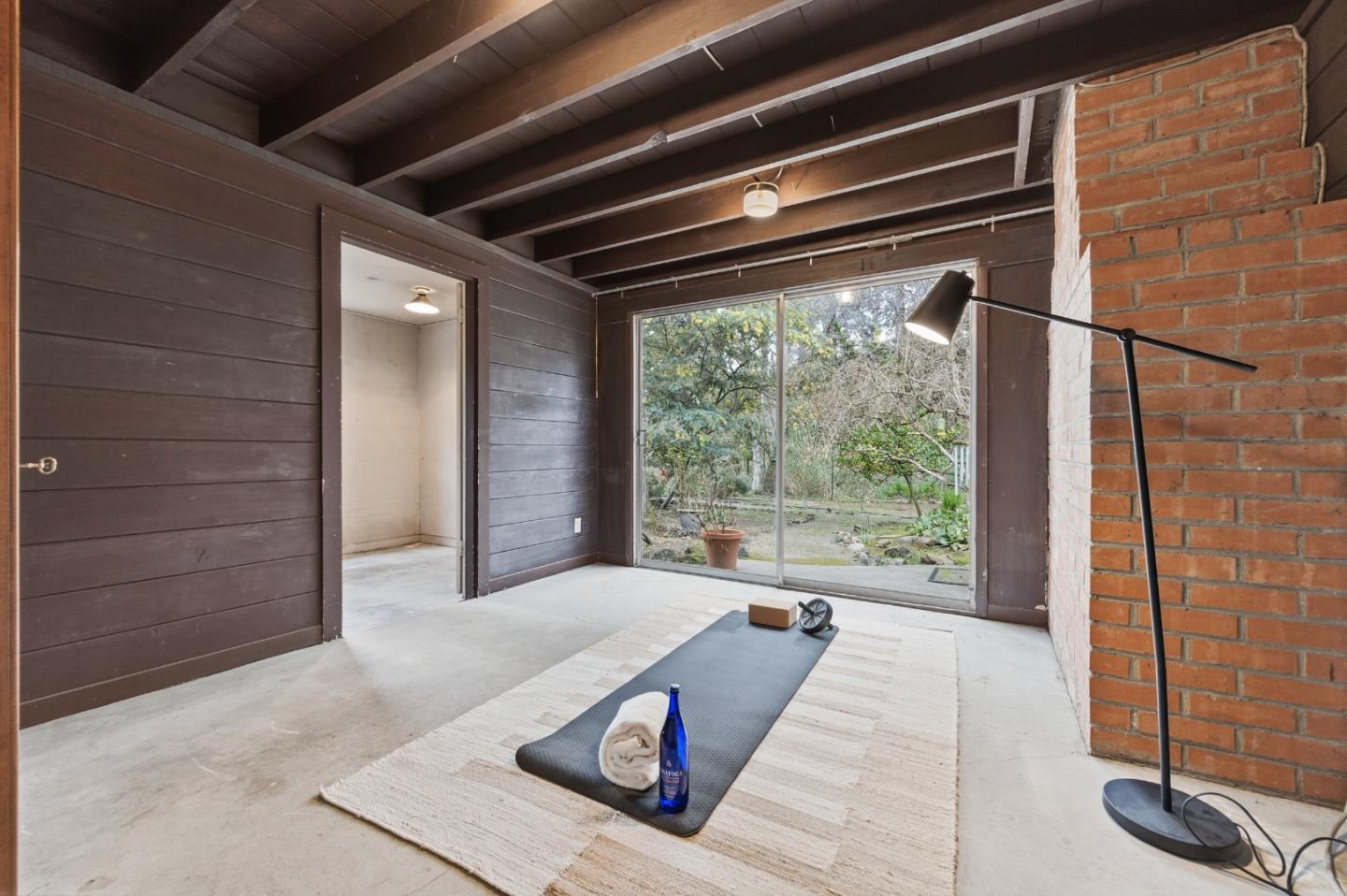 1698 Cordilleras Road