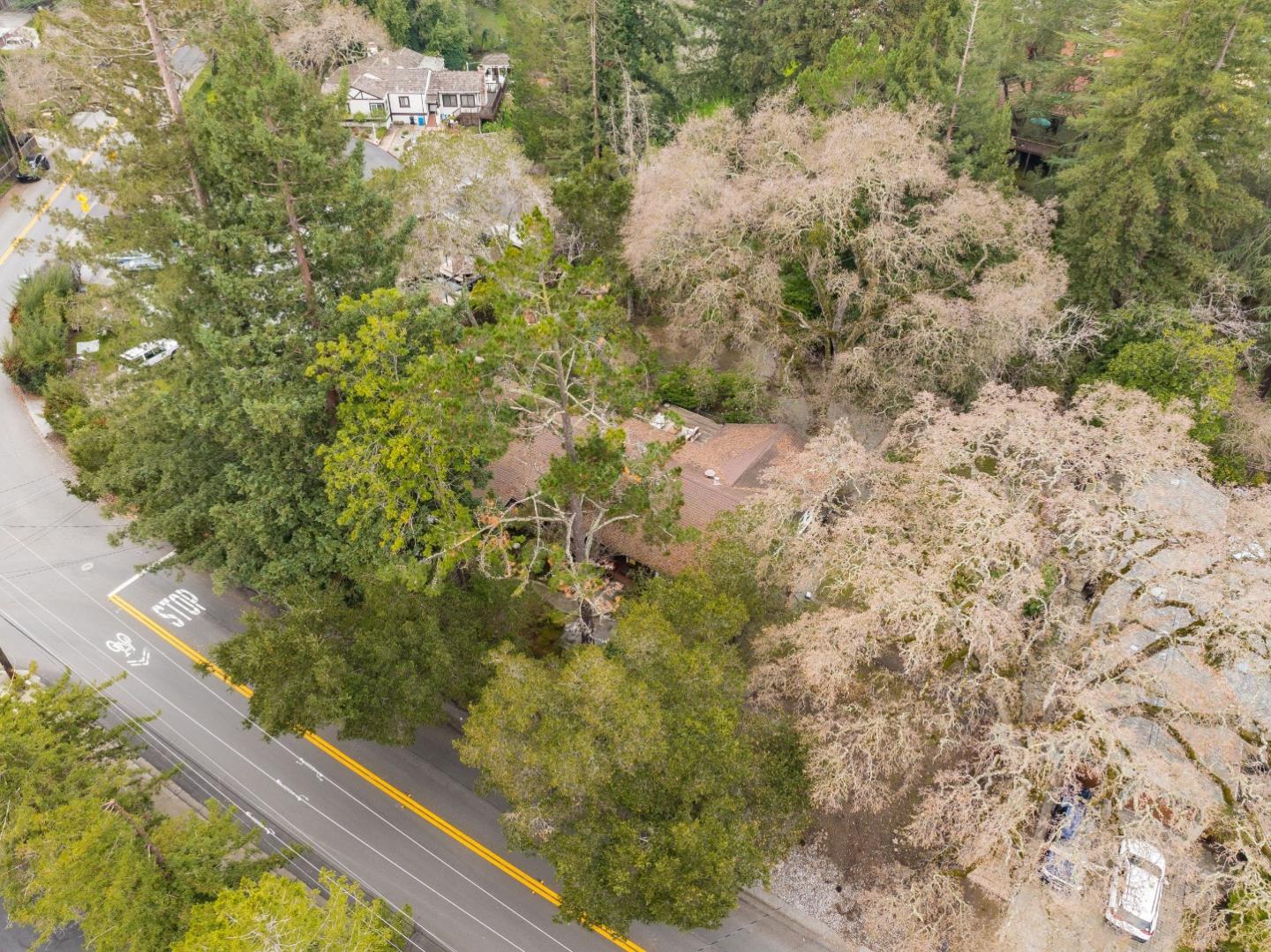 1698 Cordilleras Road