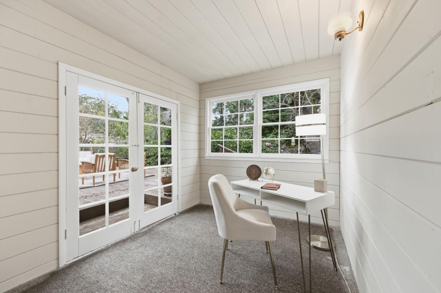 1698 Cordilleras Road