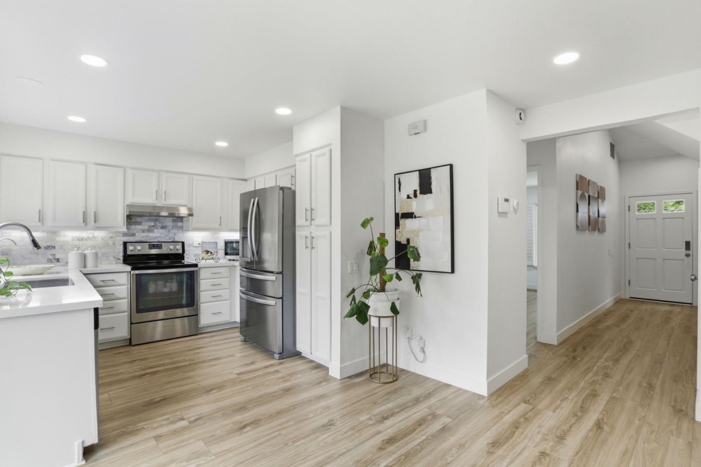 6263 Mahan Drive