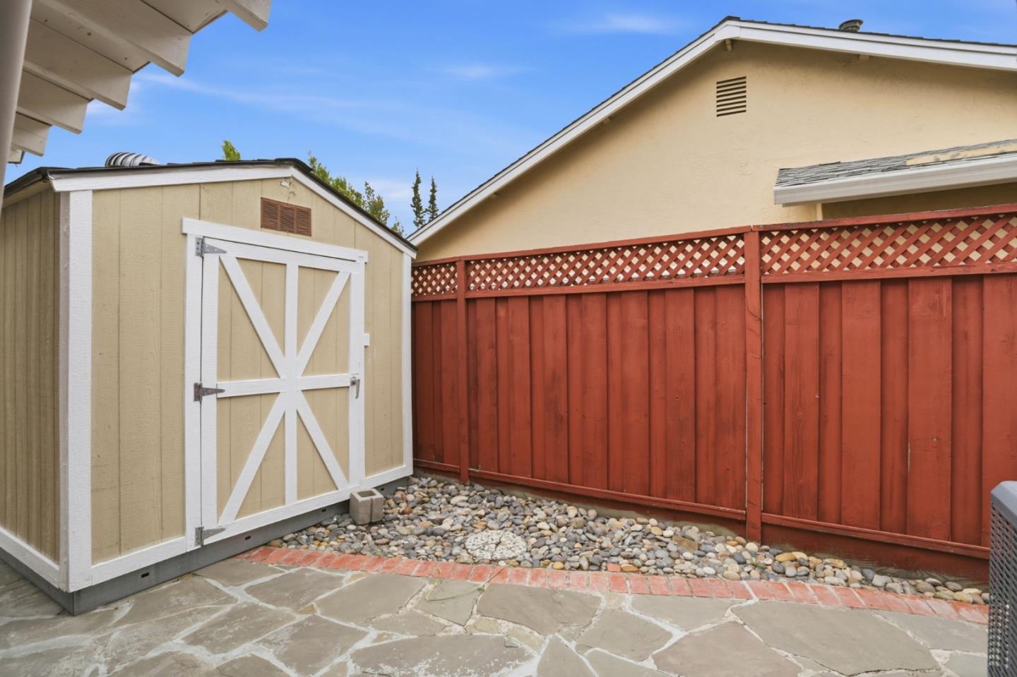 6263 Mahan Drive