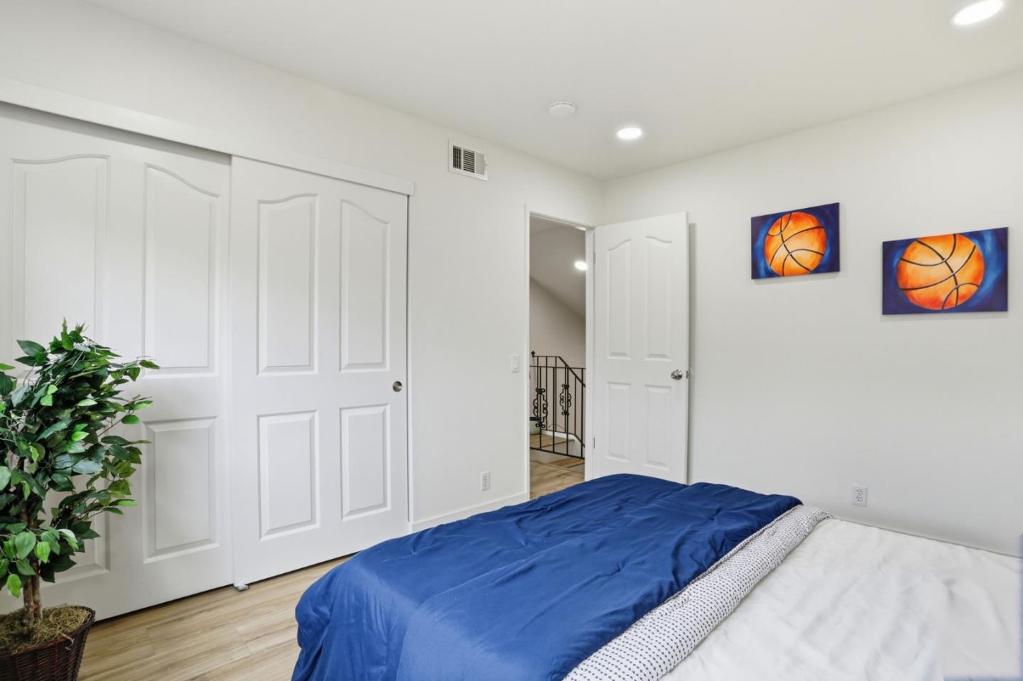 6263 Mahan Drive