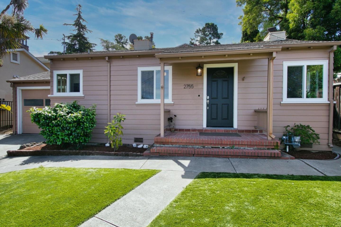 2755 AVE