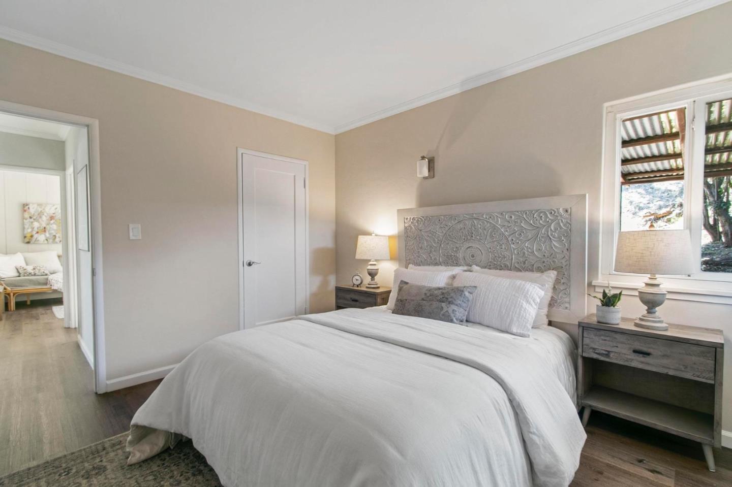 2755 AVE