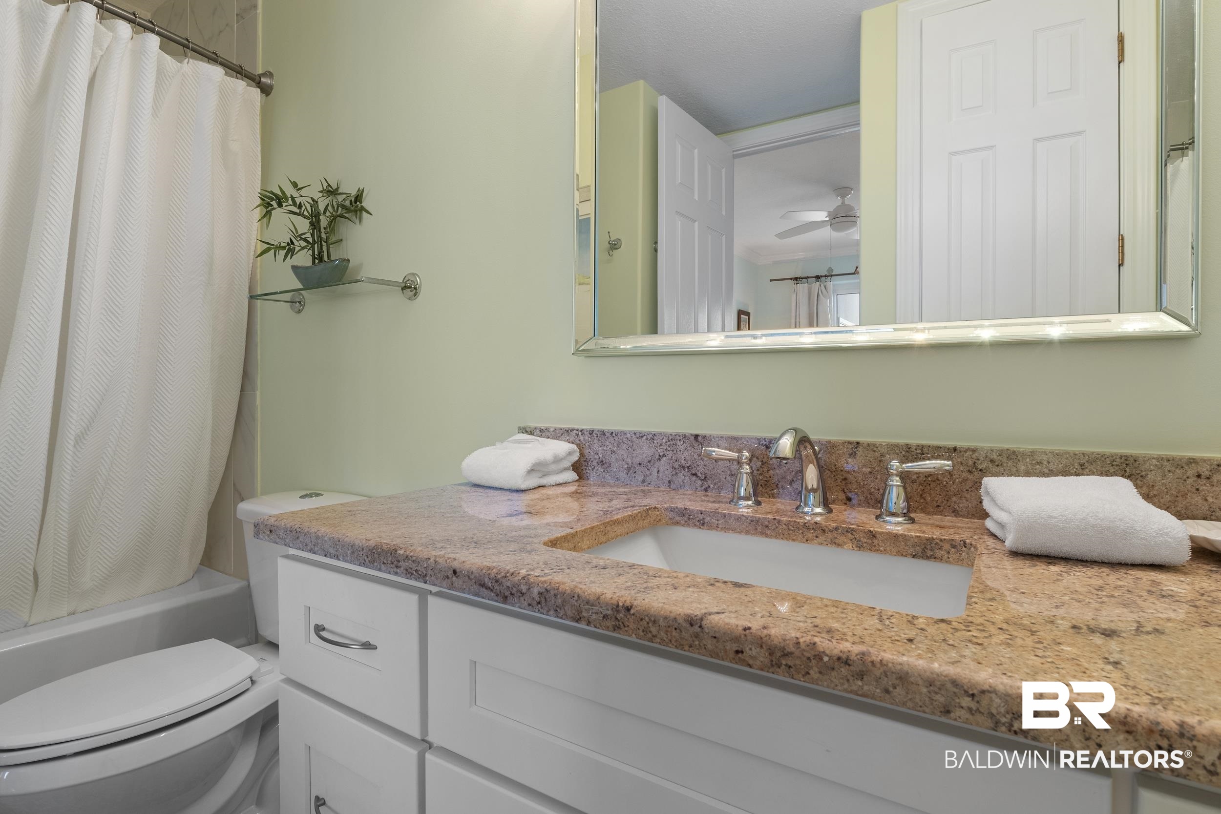 809 W Beach Boulevard # 304 Unit: P-304