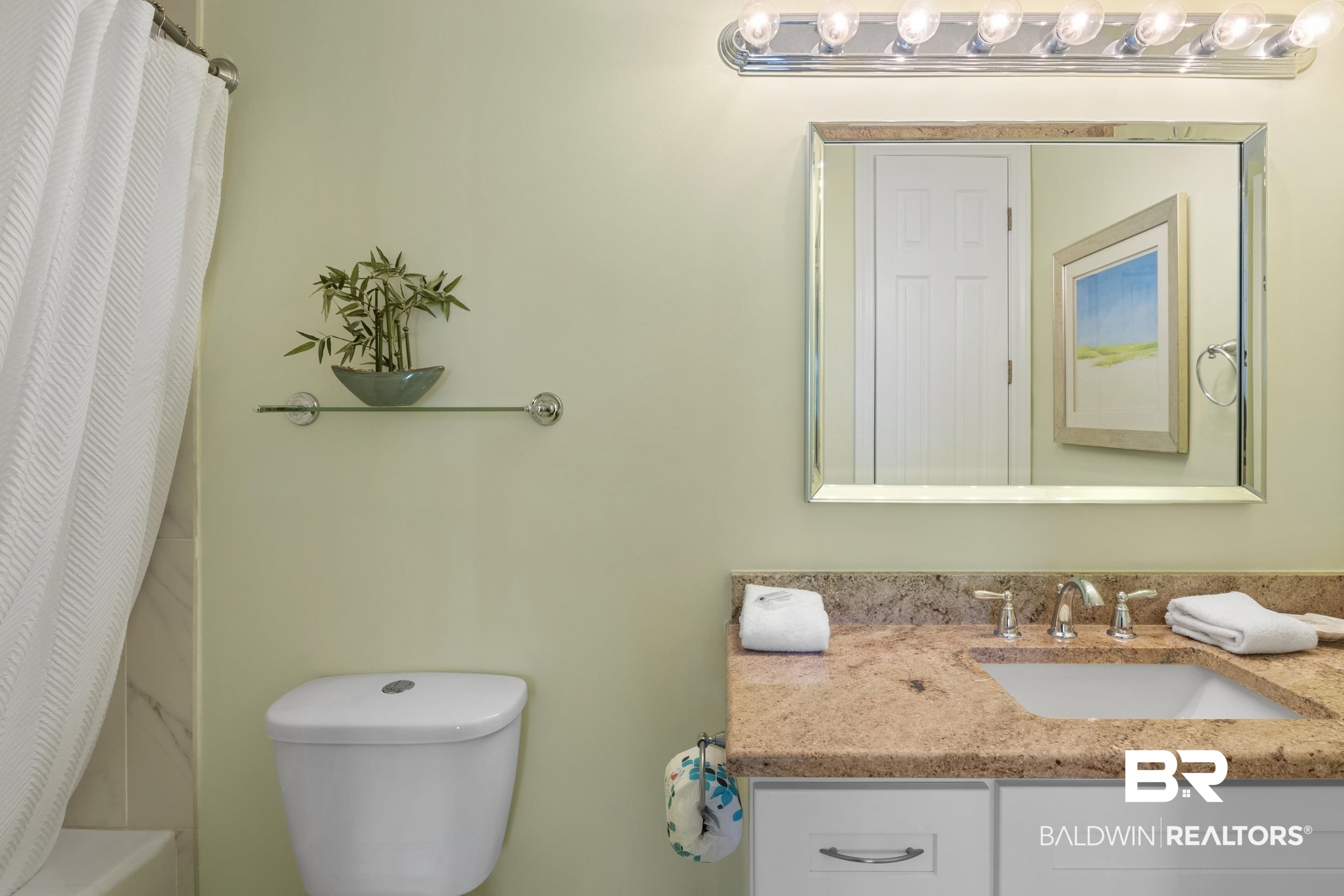 809 W Beach Boulevard # 304 Unit: P-304