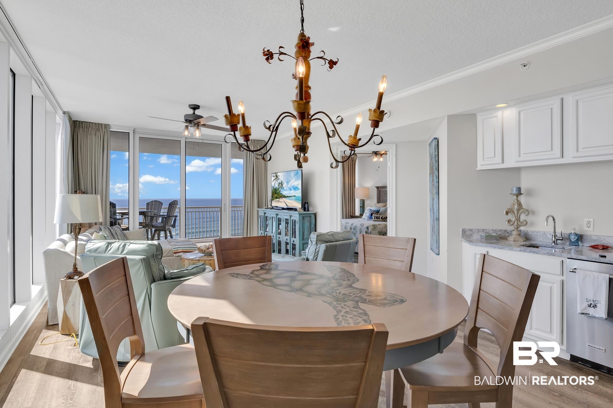 527 E Beach Boulevard # 901