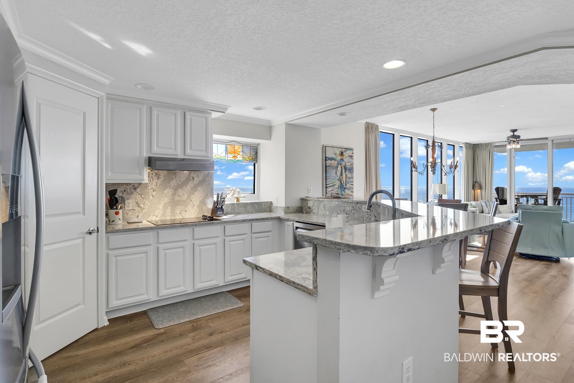 527 E Beach Boulevard # 901