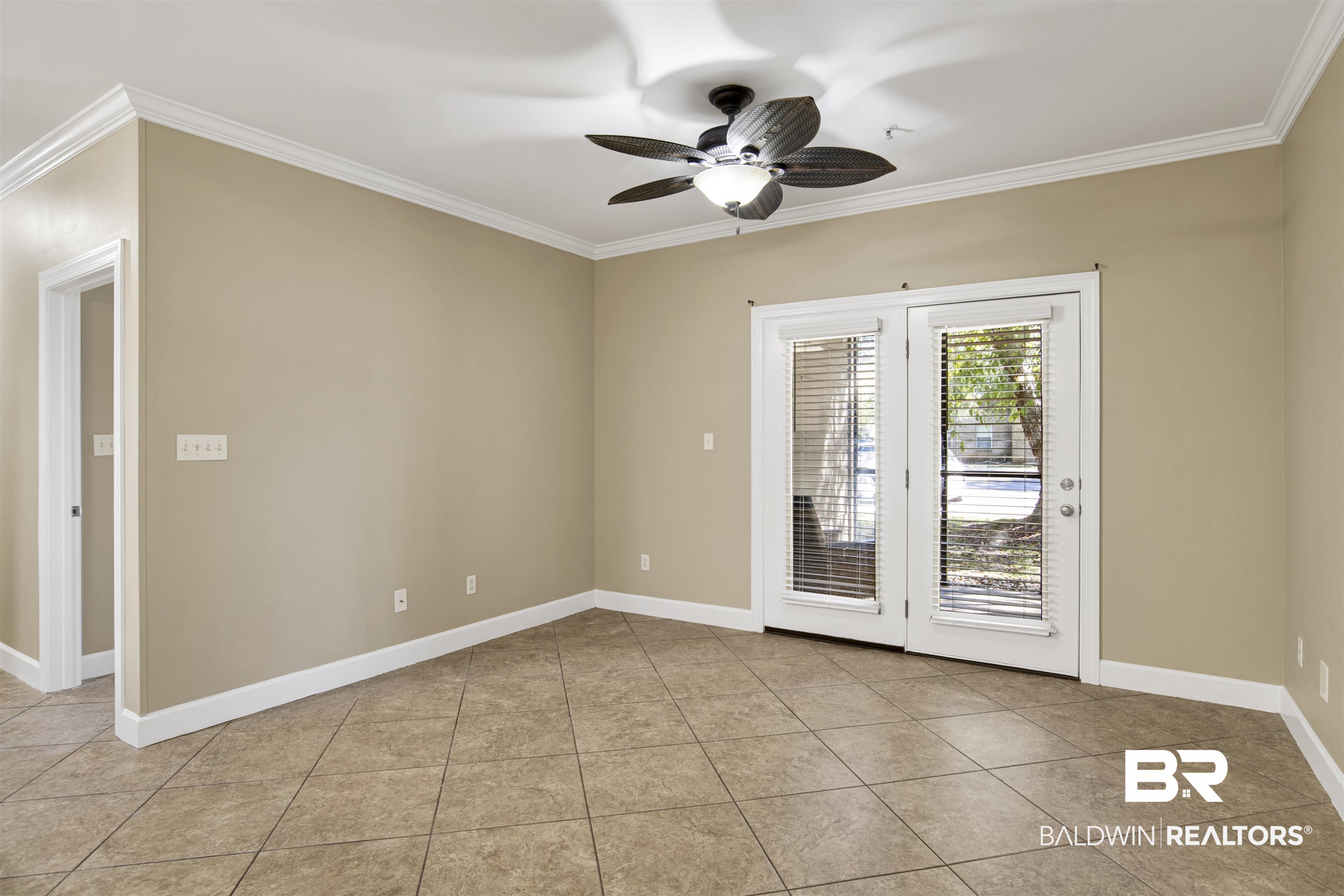 450 Park Avenue # 202